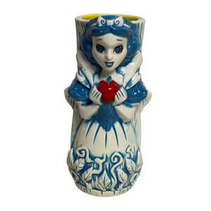 Geeki Tikis Disney Snow White Mug NIB 16 oz Double Sided